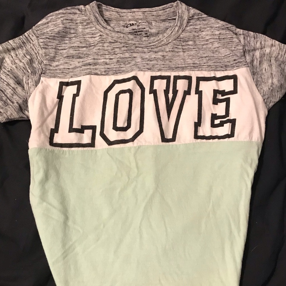“Love” Pink T-shirt, size small